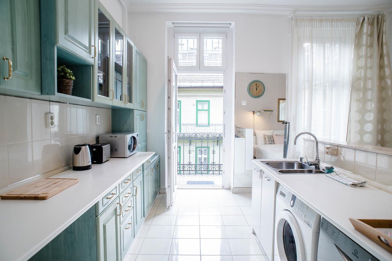 Nine Trees Apartment Budapest Ngoại thất bức ảnh